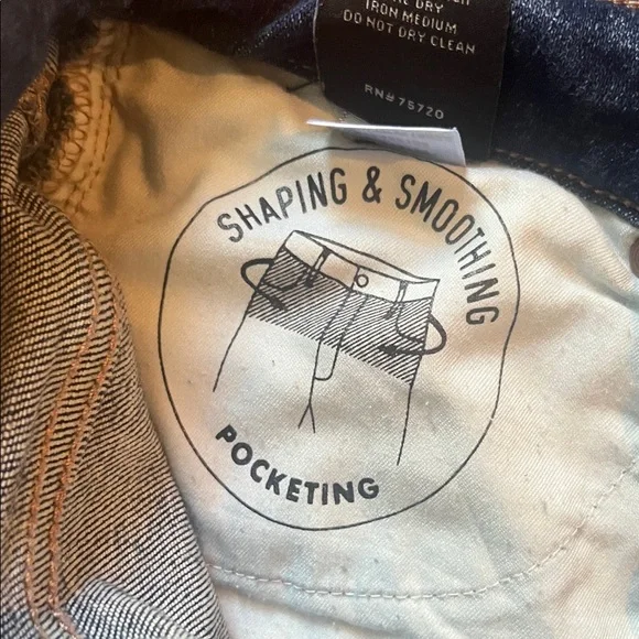 Buckle Dark Wash Distressed Skinny Jeans - Picture 7 of 7